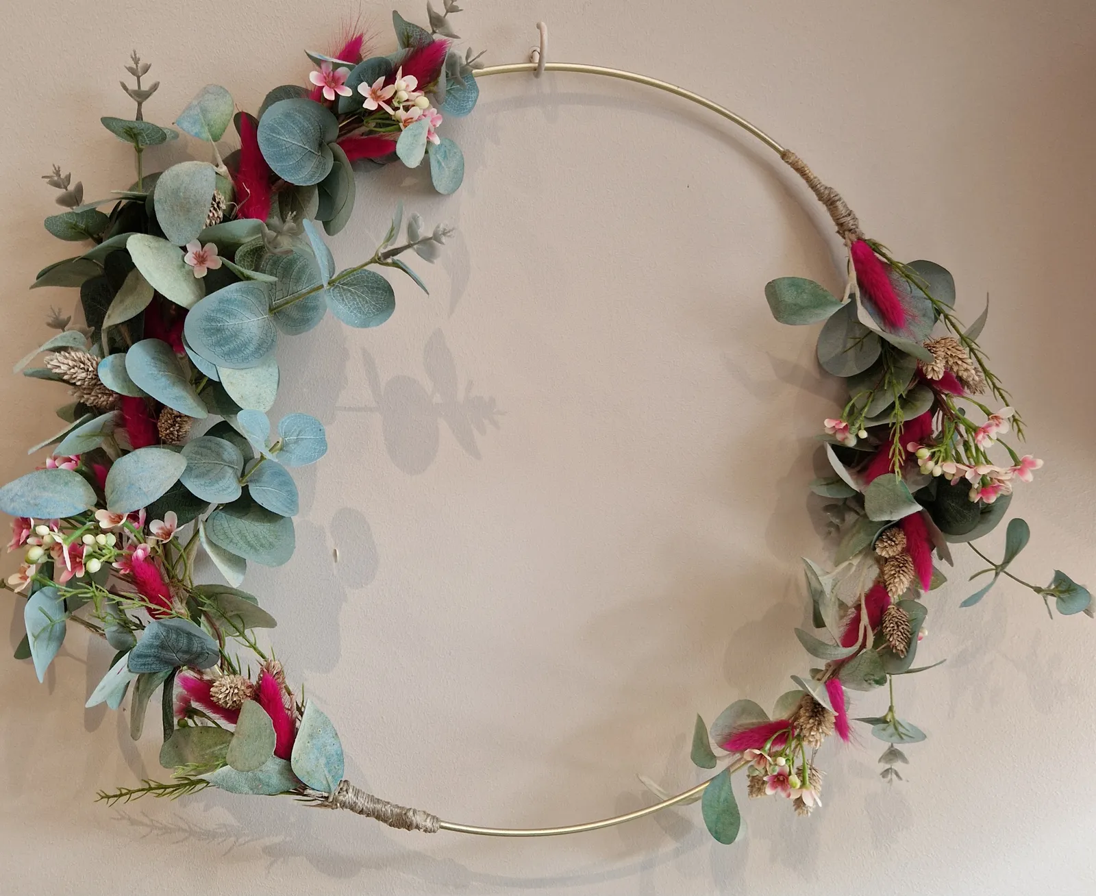 Couronne d'eucalyptus à suspendre