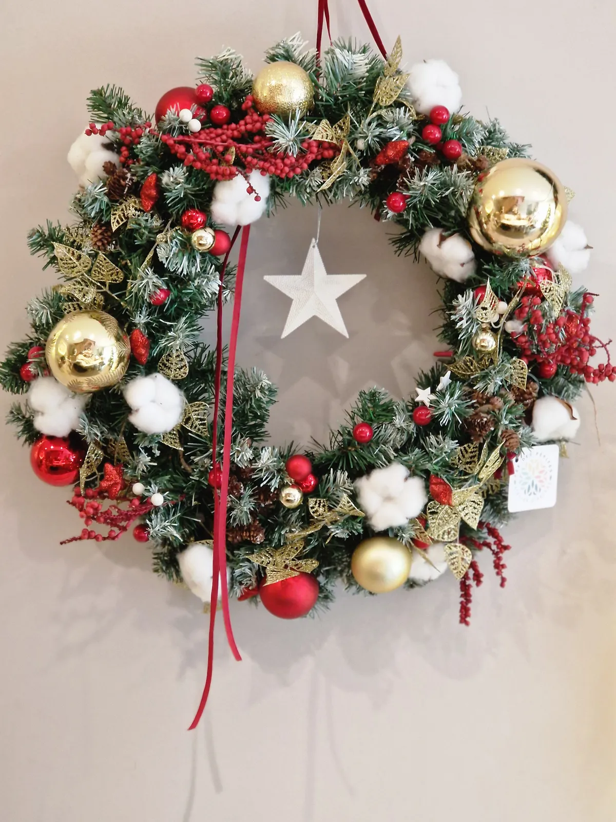 Couronne de Noël rouge, blanc et or