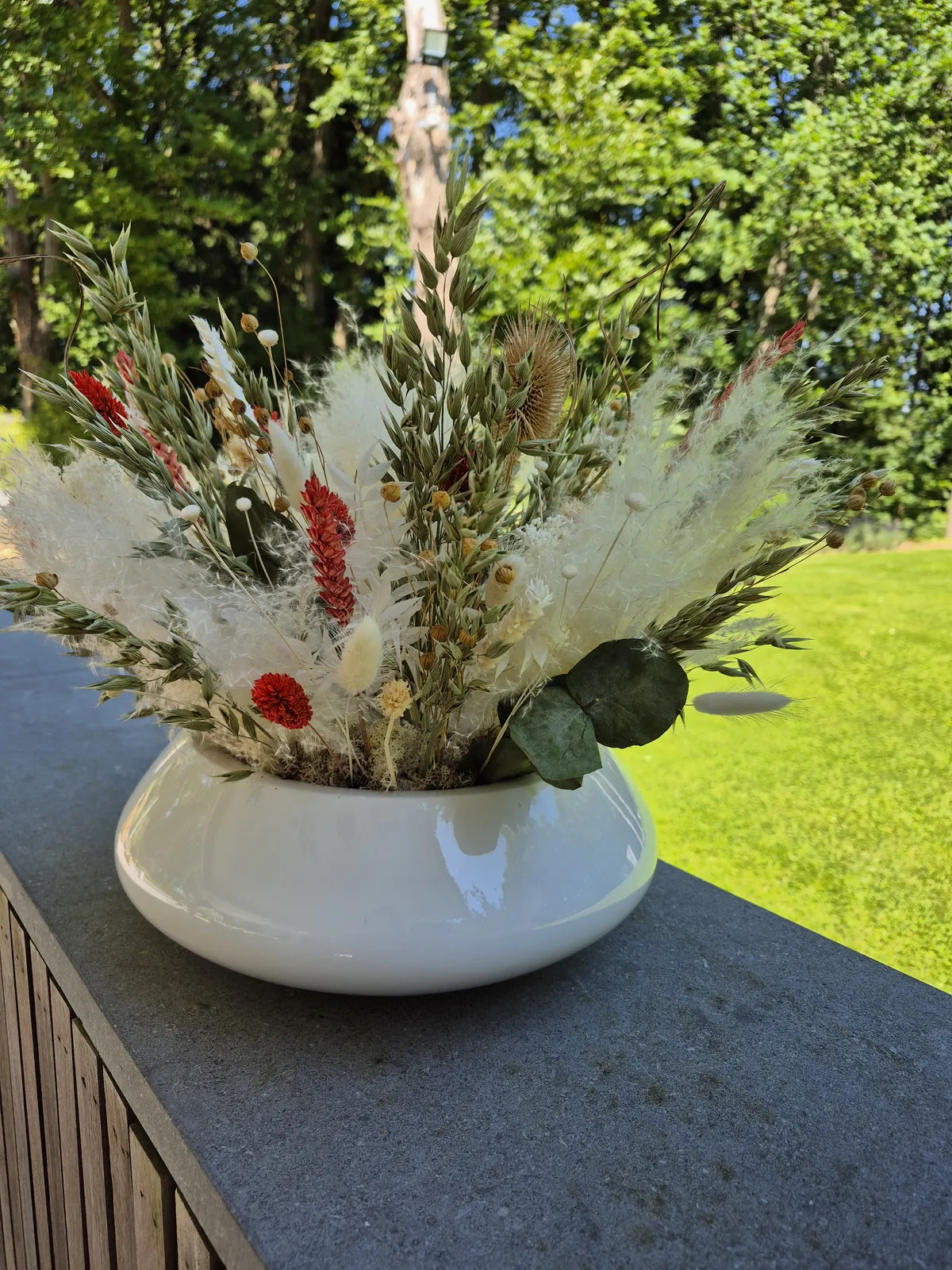 Centre de table séché en coupe blanche