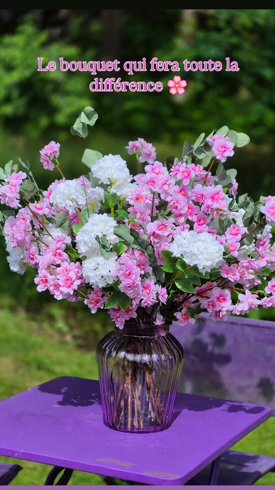 Bouquet rose et blanc en vase