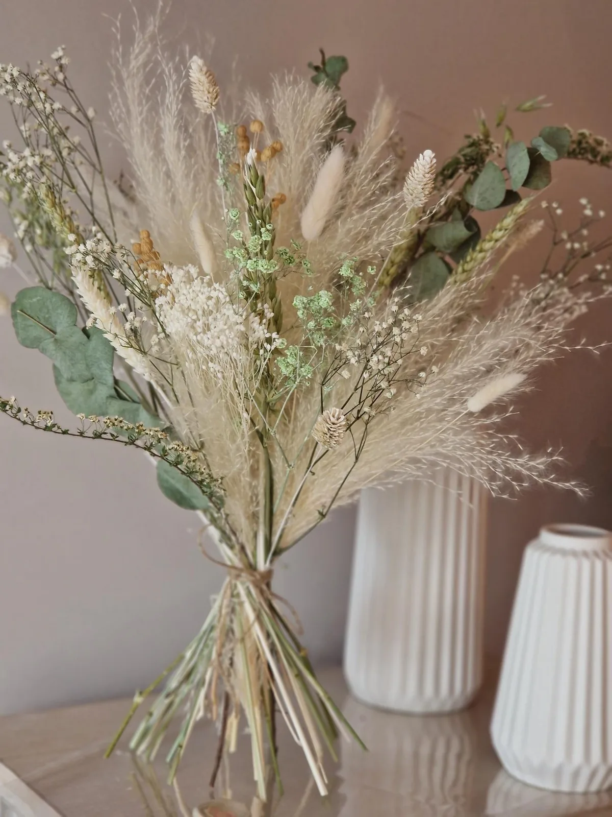 Bouquet de fleurs séchées composé à la main
