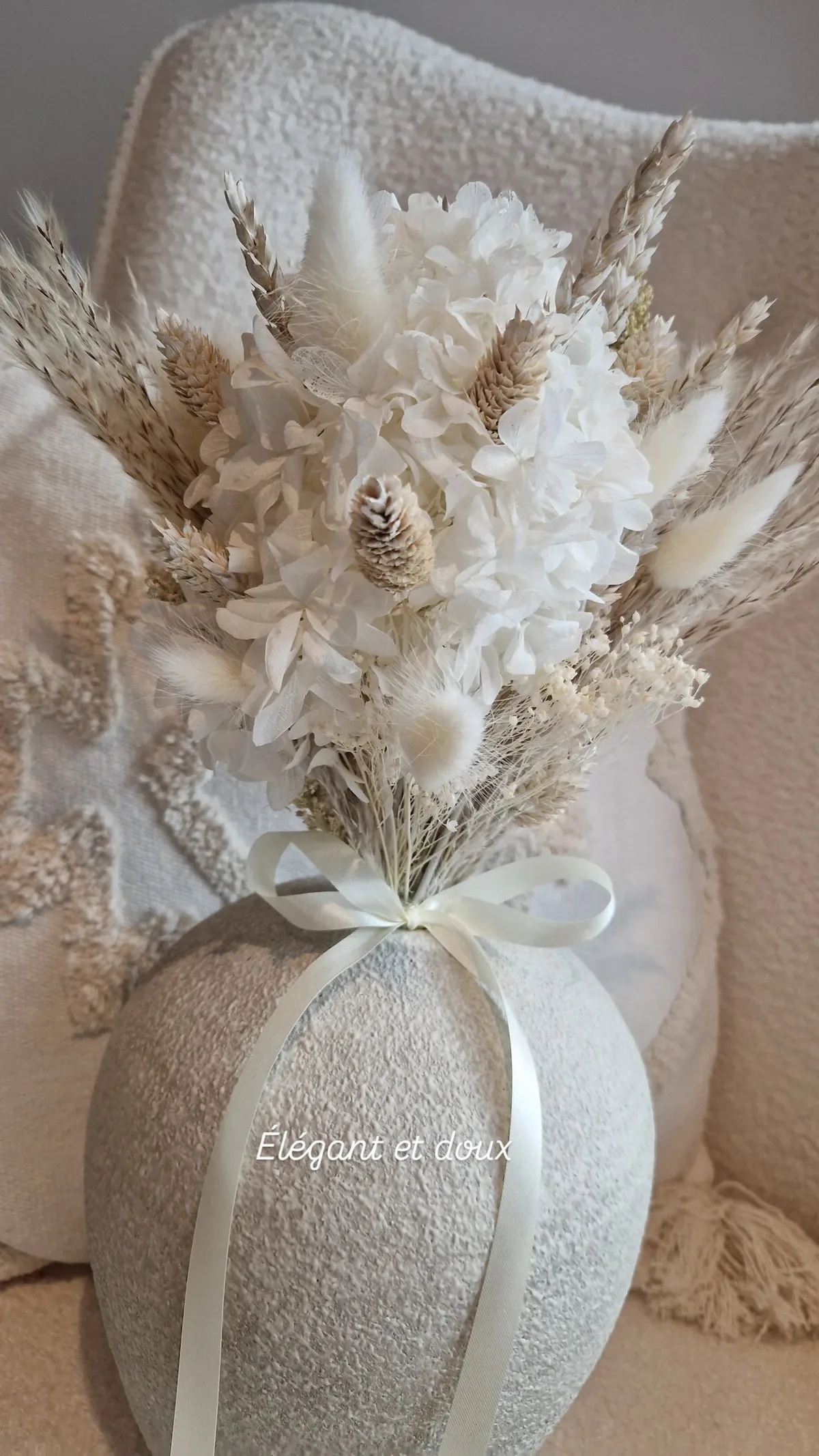 Composition en fleurs séchées réalisée dans votre vase
